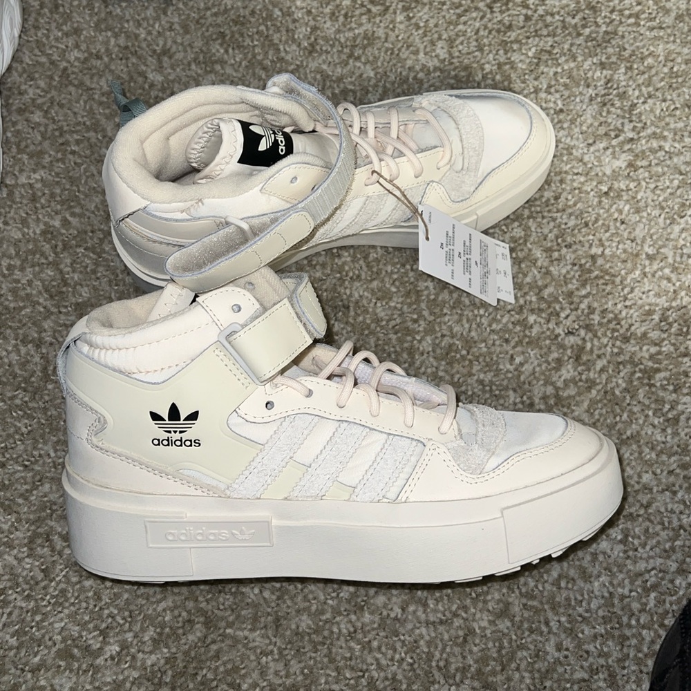 Adidas Women’s Forum Bonega NWT